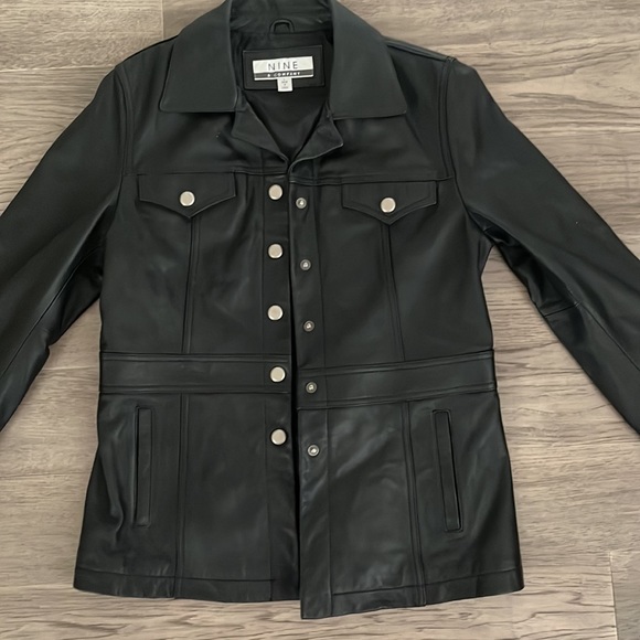 Flattering Leather Jacket - Picture 2 of 8